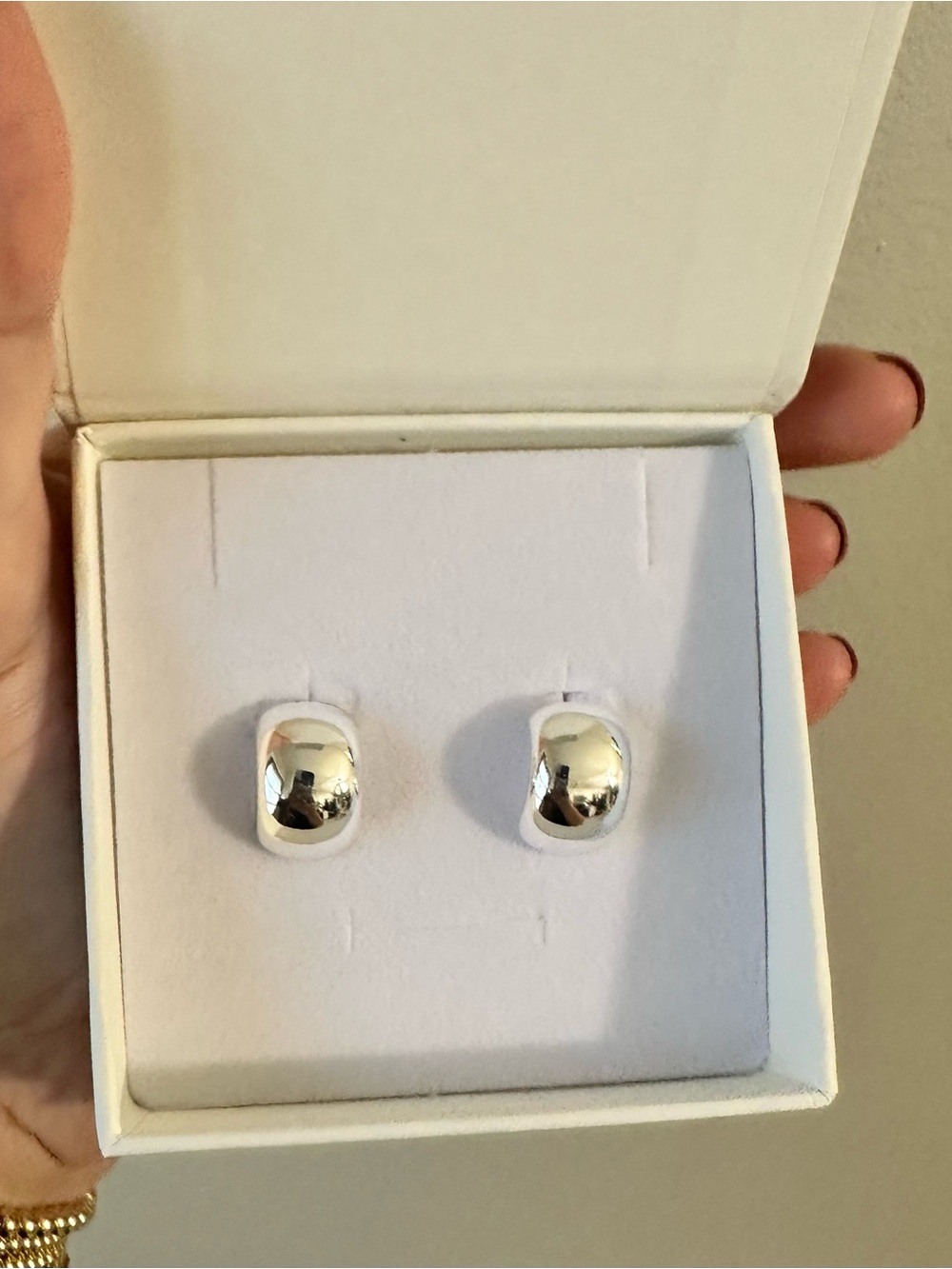 Ky hoop smooth earrings